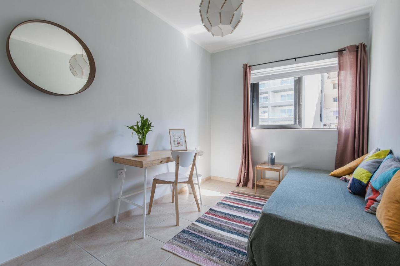 Saint Julian's Stylish 3 Bedroom Apartment - St. Julians - 5 Mins From Balluta Bay מראה חיצוני תמונה