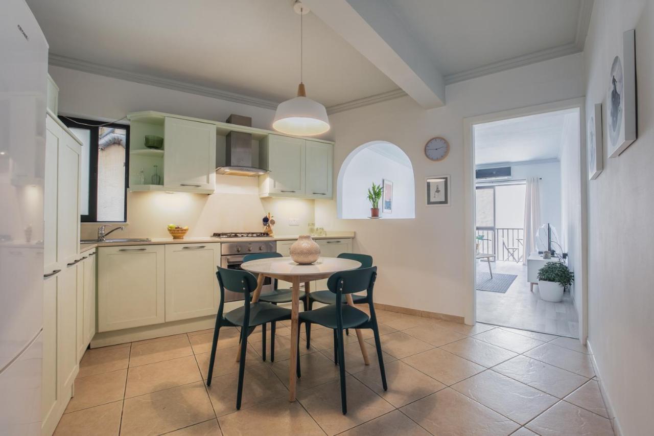 Saint Julian's Stylish 3 Bedroom Apartment - St. Julians - 5 Mins From Balluta Bay מראה חיצוני תמונה